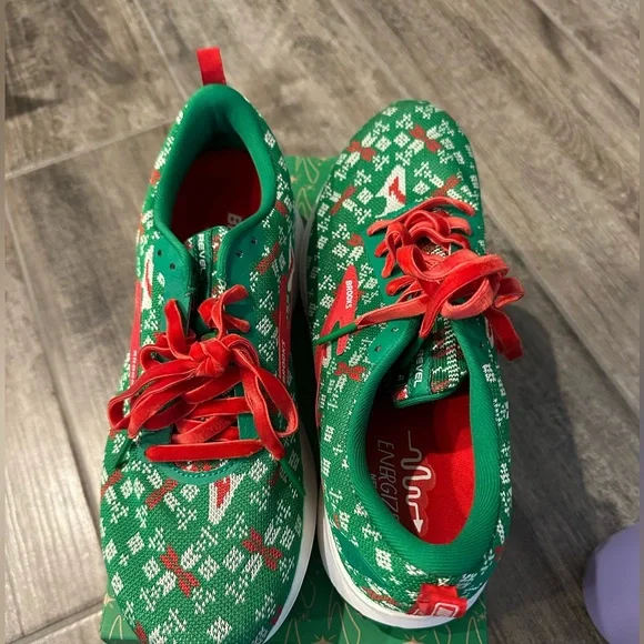 Brooks Run Merry Revel 4 Brooks Revel 4 Run Merry – Fit2Run main image 4